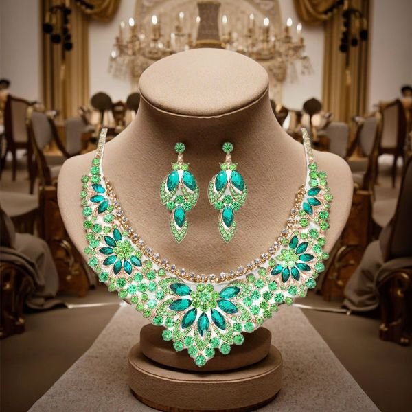 New Trendy Vintage Flower Bridal Necklace and Earrings Prom Pageant Jewelry Sets for Women