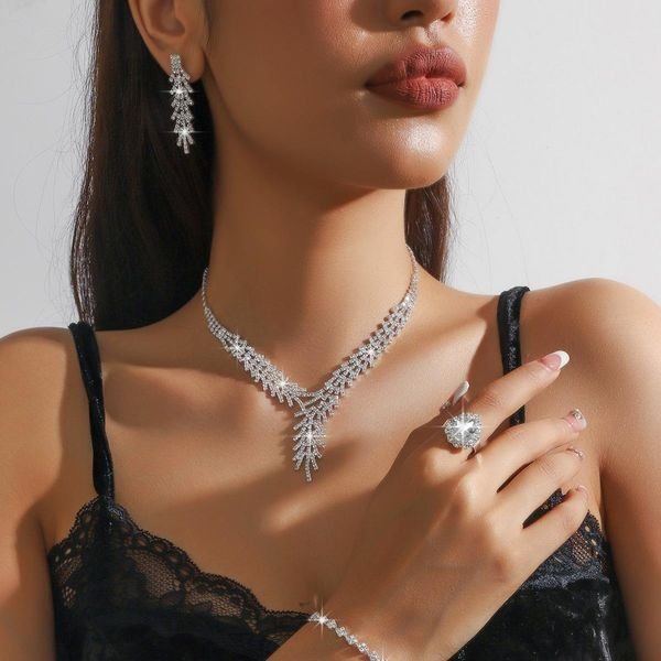 Wholesale Elegant Bridal Simple Beautiful Costume Women's Banquet Diamond Fashion Necklace Earrings Ring Bracelet Jewelry Set