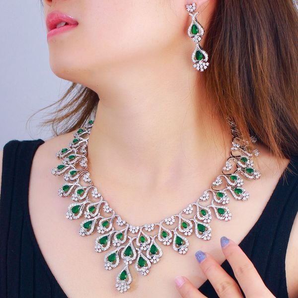 Gorgeous Luxury Necklace and Earrings Set Silver Plated Zirconia Bridal Big Green Jewelry Set for Women Wedding Dress Accessory