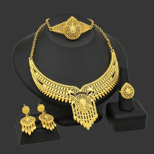New Trendy Bridal Necklace Earrings Rings Bracelets Jewelry Set Indian Nigerian 24k Gold Plated Fashion Jewelry